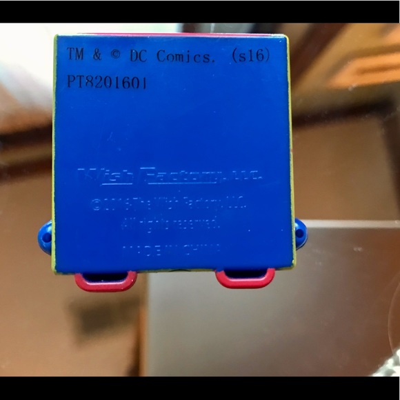 DC Comic Superhero Cubes Plastic Mini Stacking Nesting Cube Character Toys - Picture 11 of 11